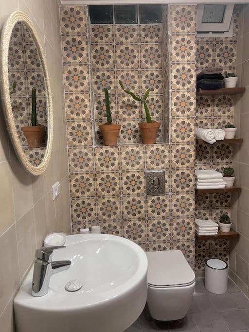 Dar Zohra-At The Door Of Africa. Apartment Tangier Bagian luar foto