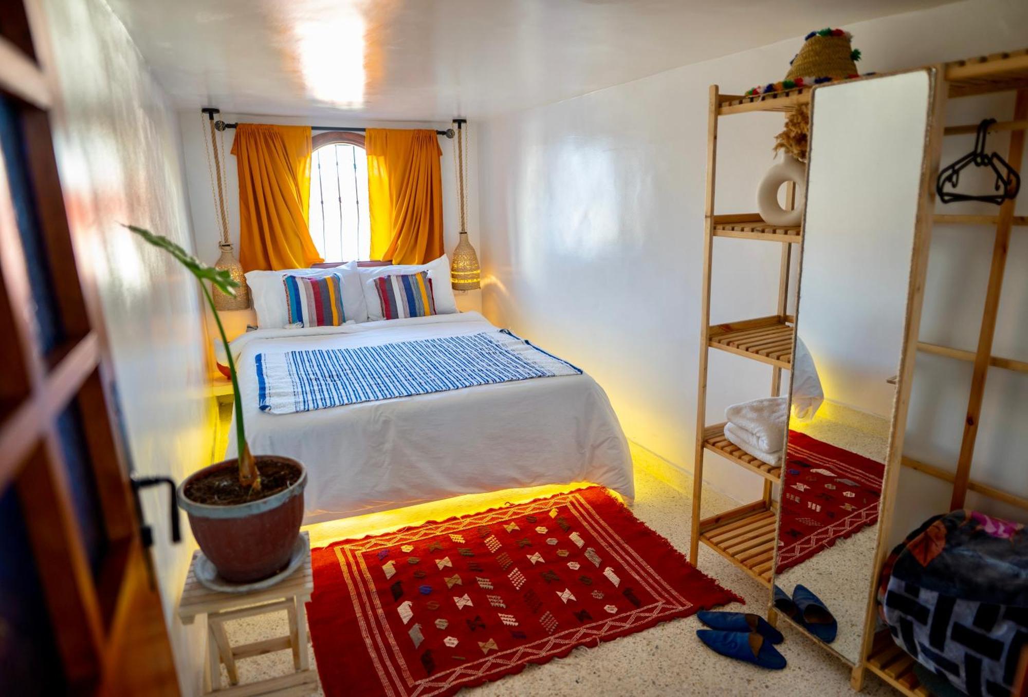 Dar Zohra-At The Door Of Africa. Apartment Tangier Bagian luar foto